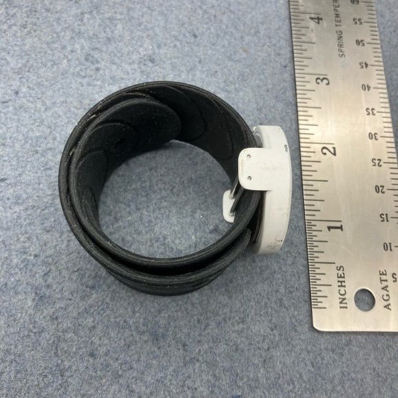 Sophie Slap Watch As Is Black White Silicone Quartz Retro Prop 80s 90s Y2K Prop - Picture 8 of 8